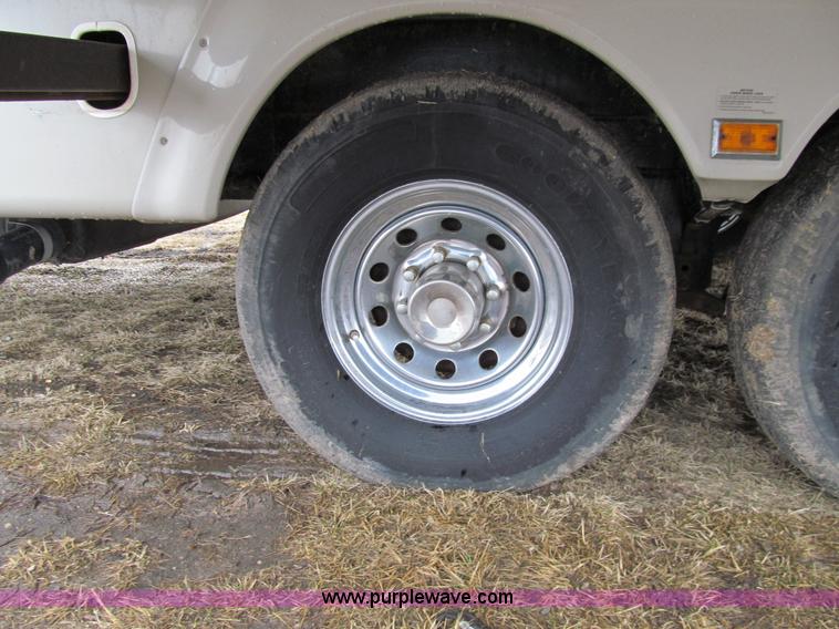 image for item A8199 2002 Western Alpenlite Limited 36RL fifth wheel camper