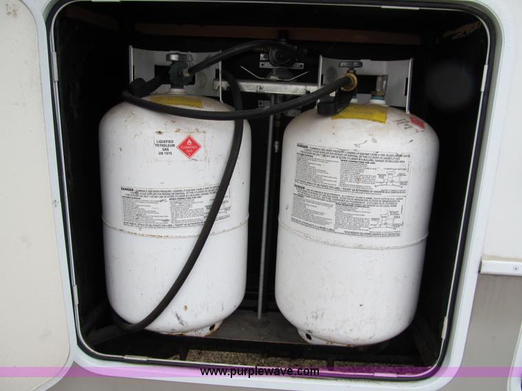 image for item A8199 2002 Western Alpenlite Limited 36RL fifth wheel camper