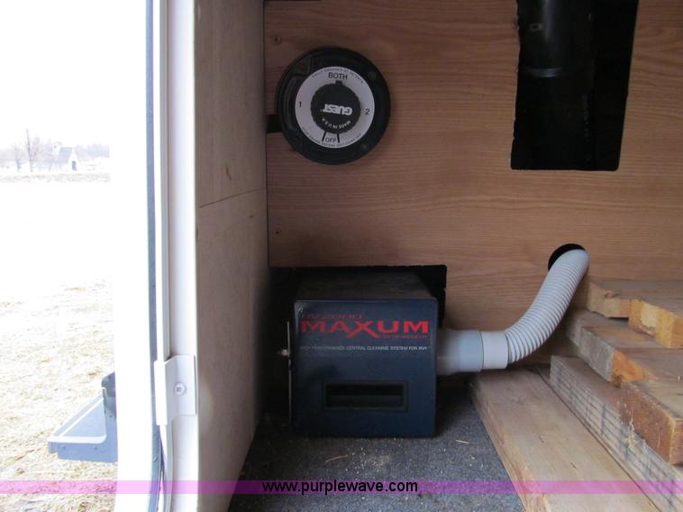 image for item A8199 2002 Western Alpenlite Limited 36RL fifth wheel camper