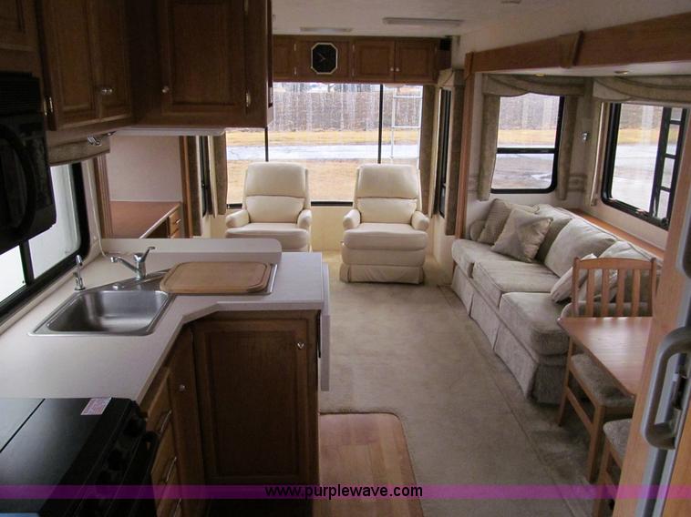 image for item A8199 2002 Western Alpenlite Limited 36RL fifth wheel camper