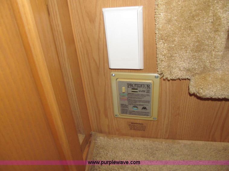 image for item A8199 2002 Western Alpenlite Limited 36RL fifth wheel camper