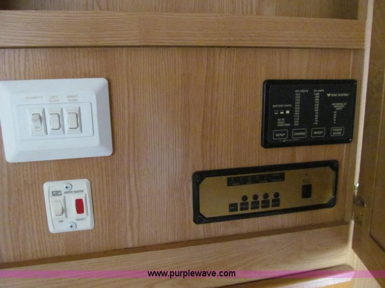 image for item A8199 2002 Western Alpenlite Limited 36RL fifth wheel camper