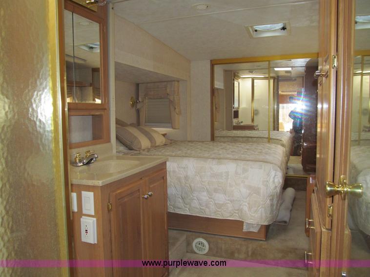 image for item A8199 2002 Western Alpenlite Limited 36RL fifth wheel camper