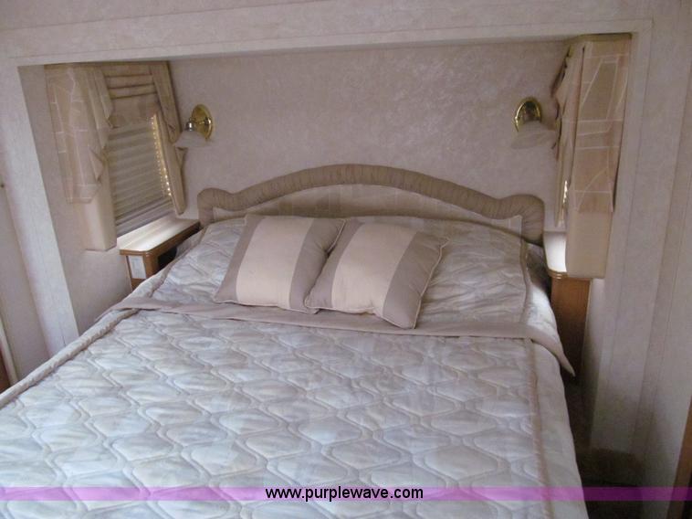 image for item A8199 2002 Western Alpenlite Limited 36RL fifth wheel camper