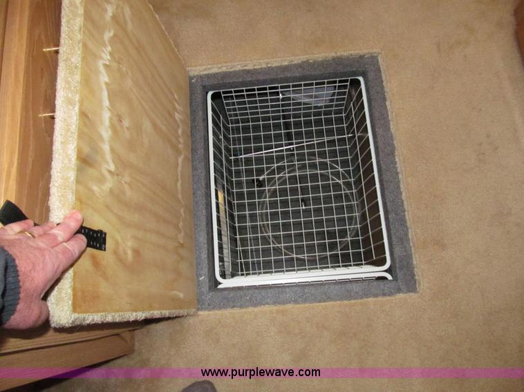 image for item A8199 2002 Western Alpenlite Limited 36RL fifth wheel camper