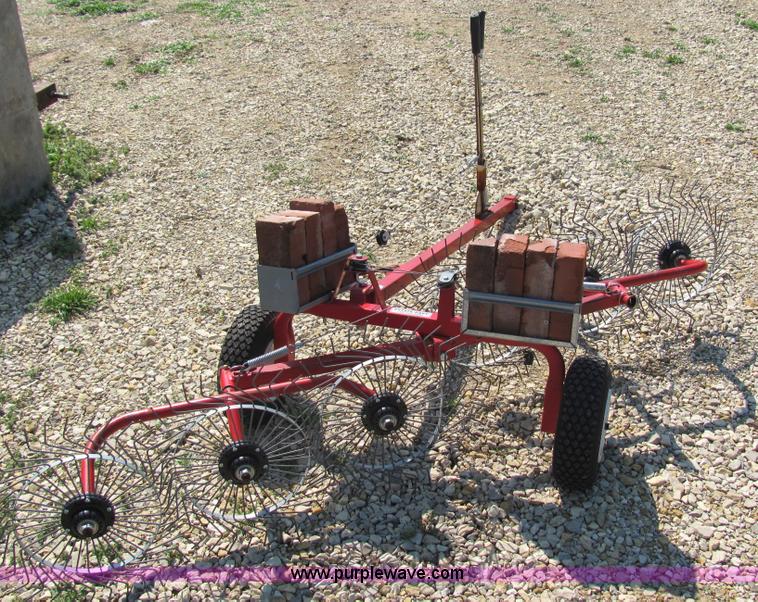 Estate rake in Clay Center, KS Item B1105 sold Purple Wave