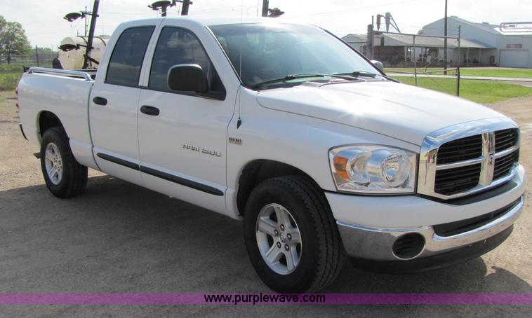image for item B2264 2007 Dodge Ram 1500 quad cab pickup truck