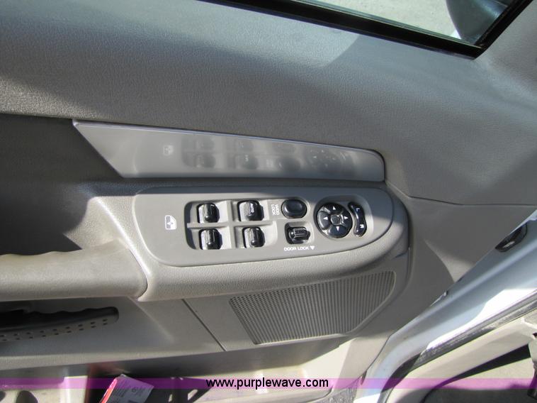 image for item B2264 2007 Dodge Ram 1500 quad cab pickup truck