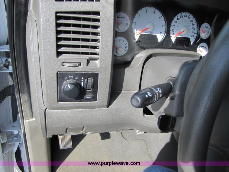 image for item B2264 2007 Dodge Ram 1500 quad cab pickup truck