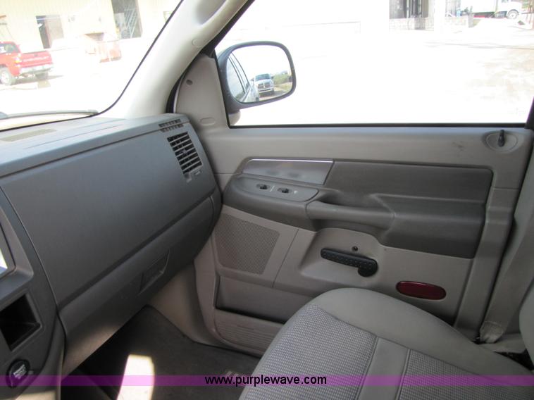 image for item B2264 2007 Dodge Ram 1500 quad cab pickup truck