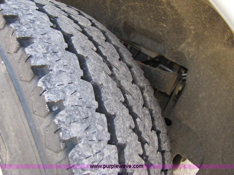 image for item B2264 2007 Dodge Ram 1500 quad cab pickup truck