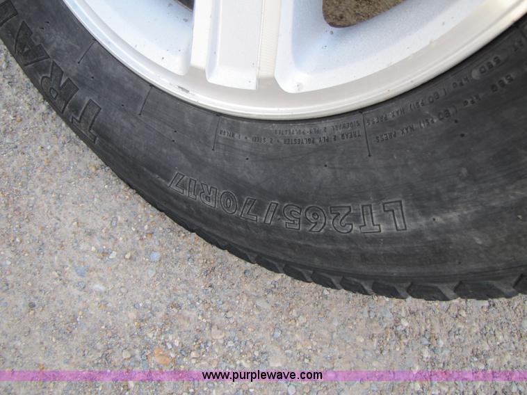 image for item B2264 2007 Dodge Ram 1500 quad cab pickup truck