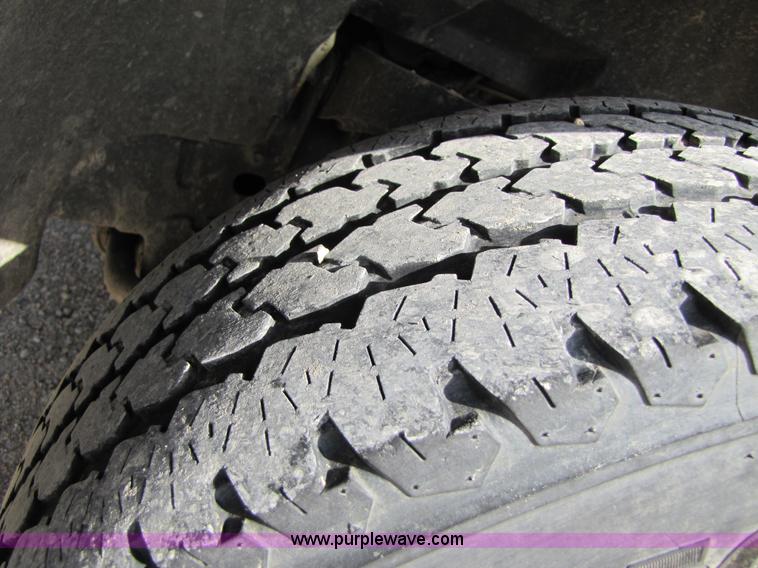 image for item B2264 2007 Dodge Ram 1500 quad cab pickup truck