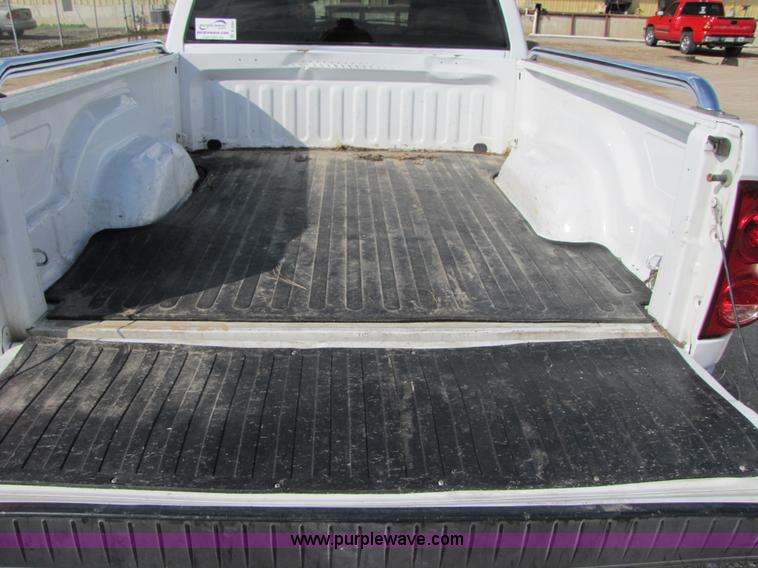 image for item B2264 2007 Dodge Ram 1500 quad cab pickup truck