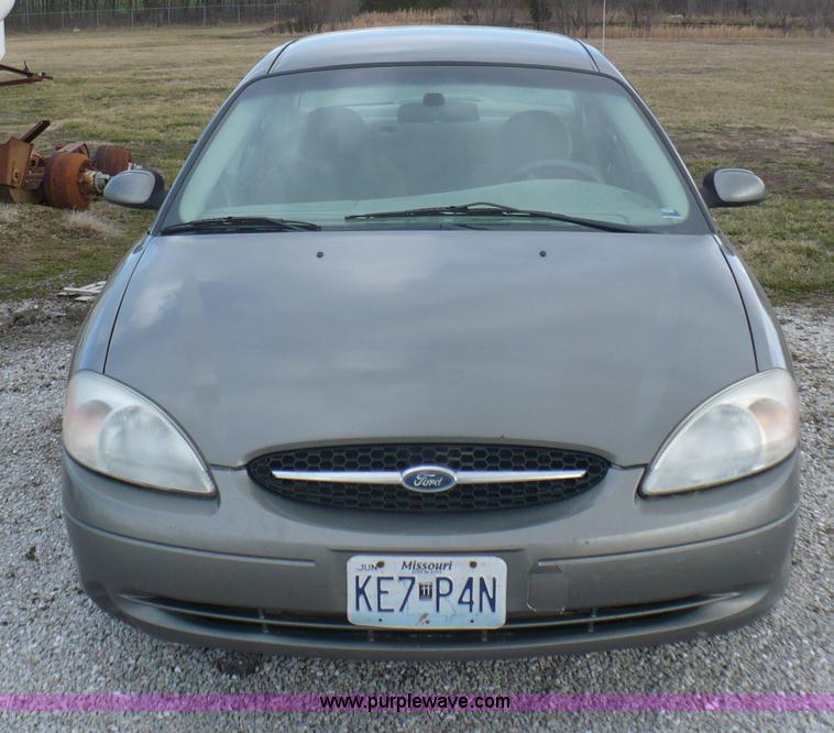 image for item B6308 2003 Ford Taurus SES