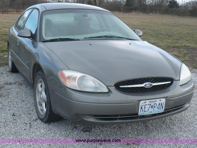 image for item B6308 2003 Ford Taurus SES