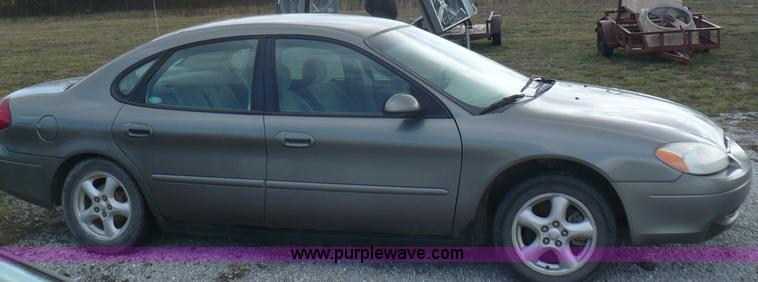 image for item B6308 2003 Ford Taurus SES