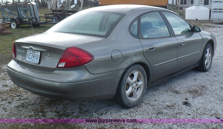 image for item B6308 2003 Ford Taurus SES