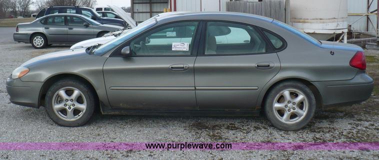 image for item B6308 2003 Ford Taurus SES