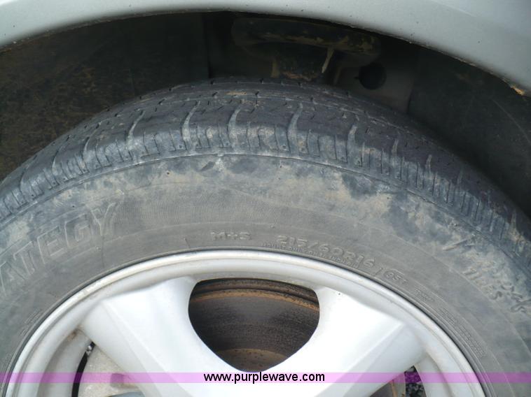 image for item B6308 2003 Ford Taurus SES