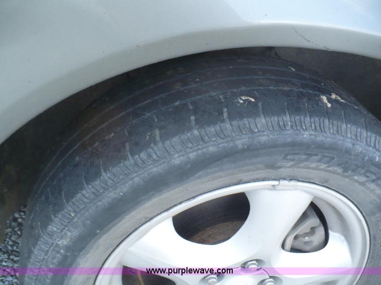 image for item B6308 2003 Ford Taurus SES