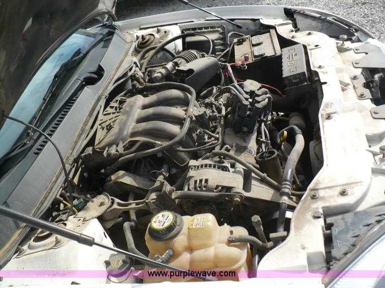 image for item B6309 2006 Ford Taurus SE