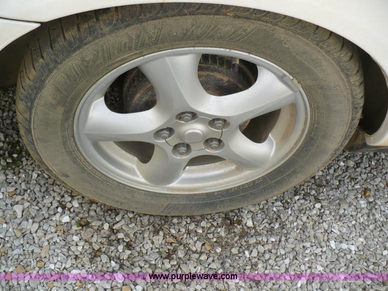 image for item B6310 2003 Ford Taurus SES