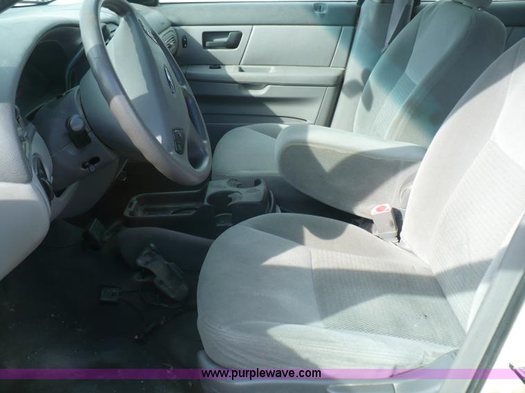 image for item B6310 2003 Ford Taurus SES