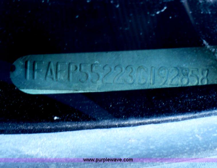 image for item B6310 2003 Ford Taurus SES