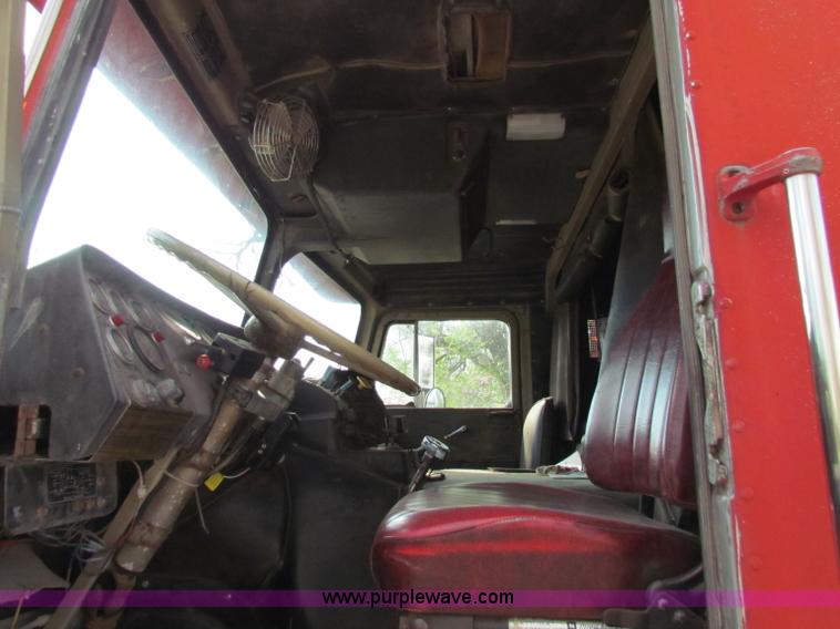 image for item B7210 1974 Freightliner semi truck