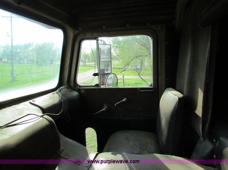 image for item B7210 1974 Freightliner semi truck