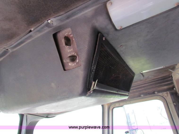 image for item B7210 1974 Freightliner semi truck