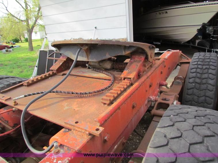 image for item B7210 1974 Freightliner semi truck