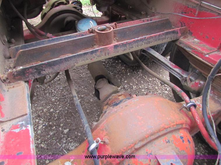 image for item B7210 1974 Freightliner semi truck