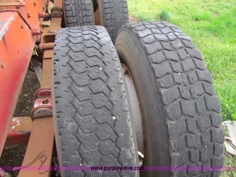 image for item B7210 1974 Freightliner semi truck