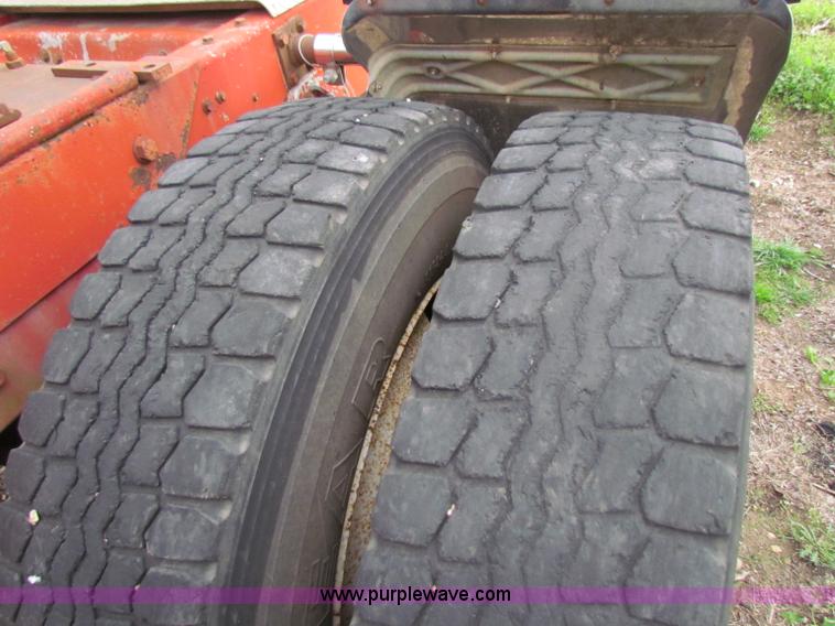 image for item B7210 1974 Freightliner semi truck