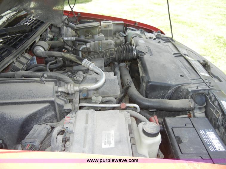 image for item C4244 1996 Chevrolet S10 pickup truck