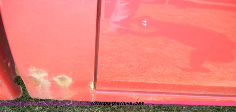 image for item C4244 1996 Chevrolet S10 pickup truck