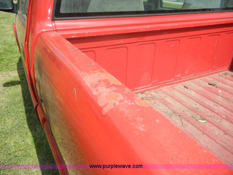 image for item C4244 1996 Chevrolet S10 pickup truck