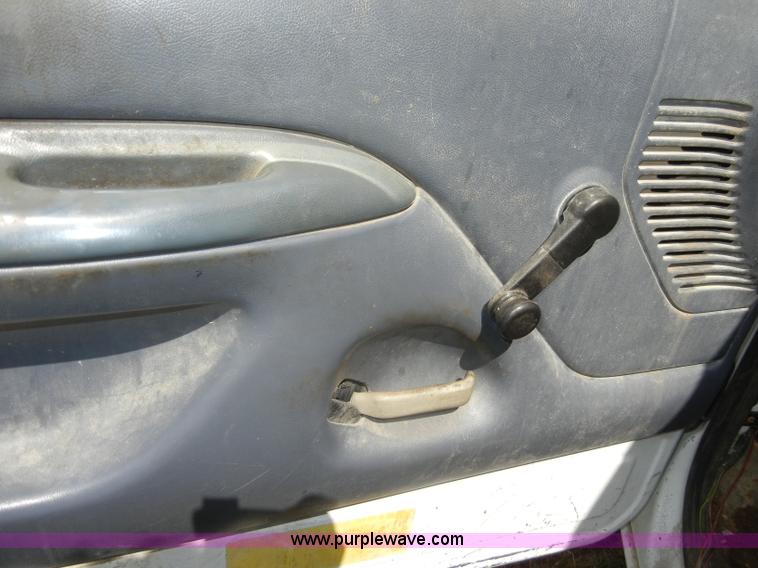 image for item C4245 1993 Ford F350 XL pickup truck