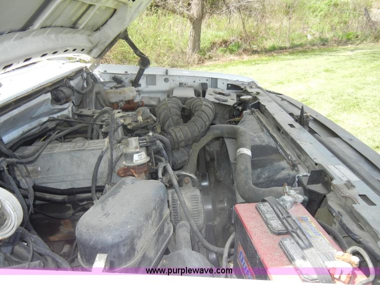 image for item C4245 1993 Ford F350 XL pickup truck