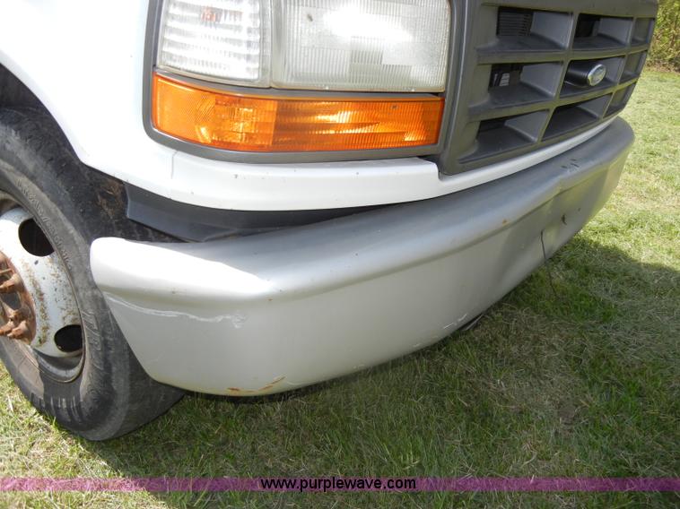 image for item C4245 1993 Ford F350 XL pickup truck