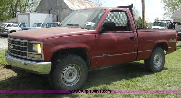 image for item C4248 1992 Chevrolet K1500 Cheyenne pickup truck