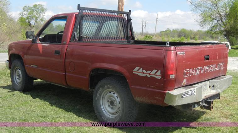 image for item C4248 1992 Chevrolet K1500 Cheyenne pickup truck