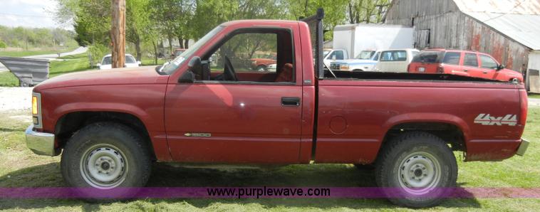 image for item C4248 1992 Chevrolet K1500 Cheyenne pickup truck