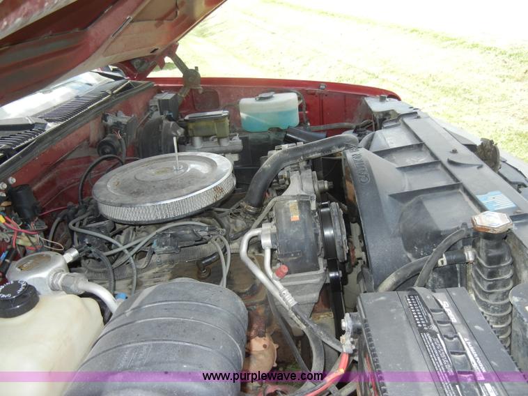 image for item C4248 1992 Chevrolet K1500 Cheyenne pickup truck