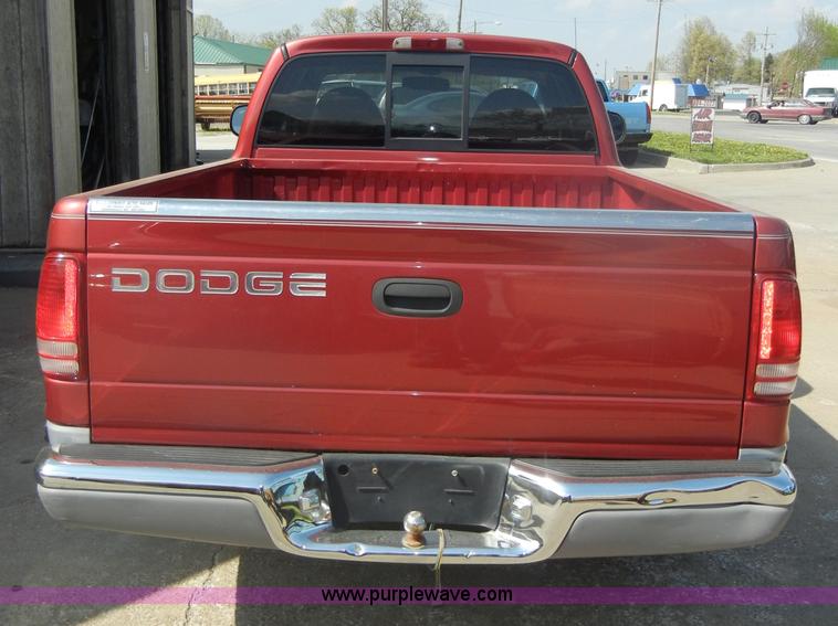 image for item C4249 1998 Dodge Dakota SLT club cab pickup truck