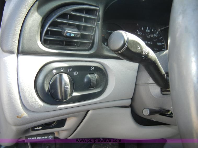 image for item C4250 2000 Ford Taurus SE