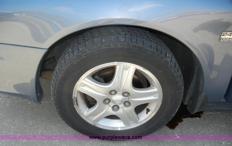 image for item C4250 2000 Ford Taurus SE