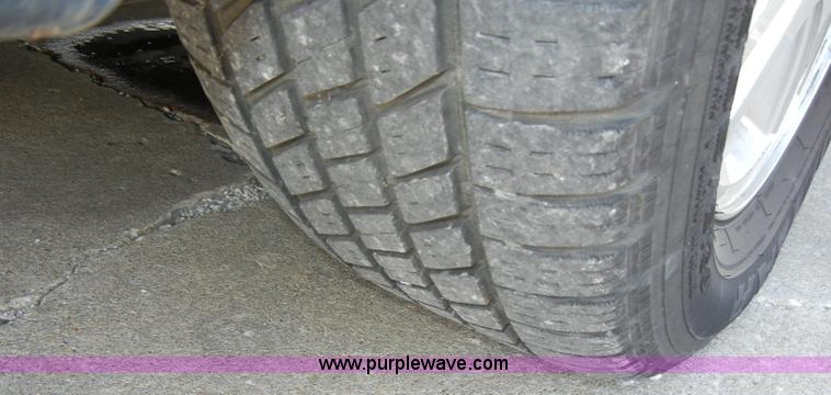 image for item C4250 2000 Ford Taurus SE